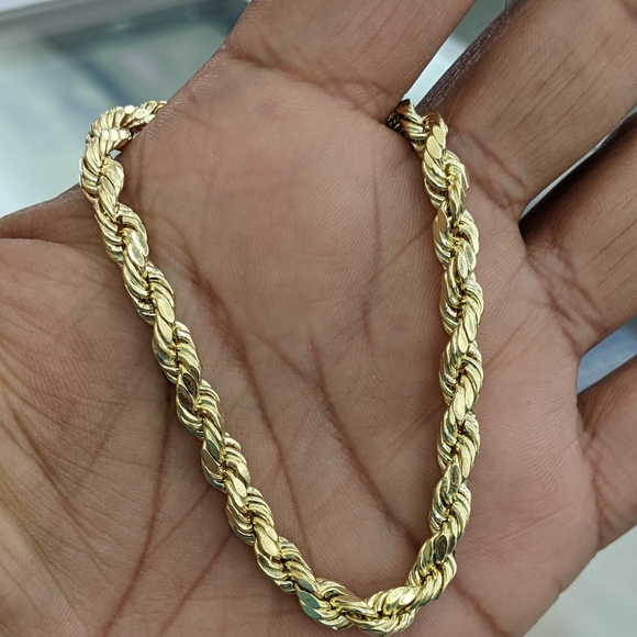 10kt Real Gold Rope Bracelet - Picture 7 of 8